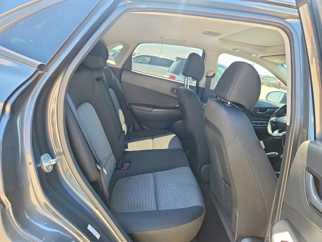 2020 HYUNDAI KONA SEL PLUS photo 31