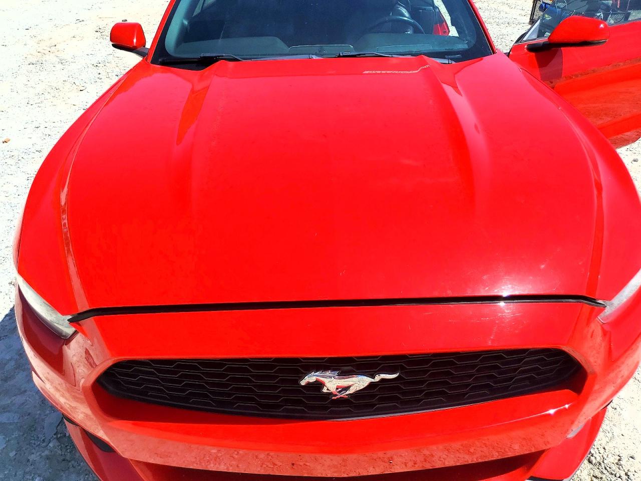 2017 FORD MUSTANG photo 31