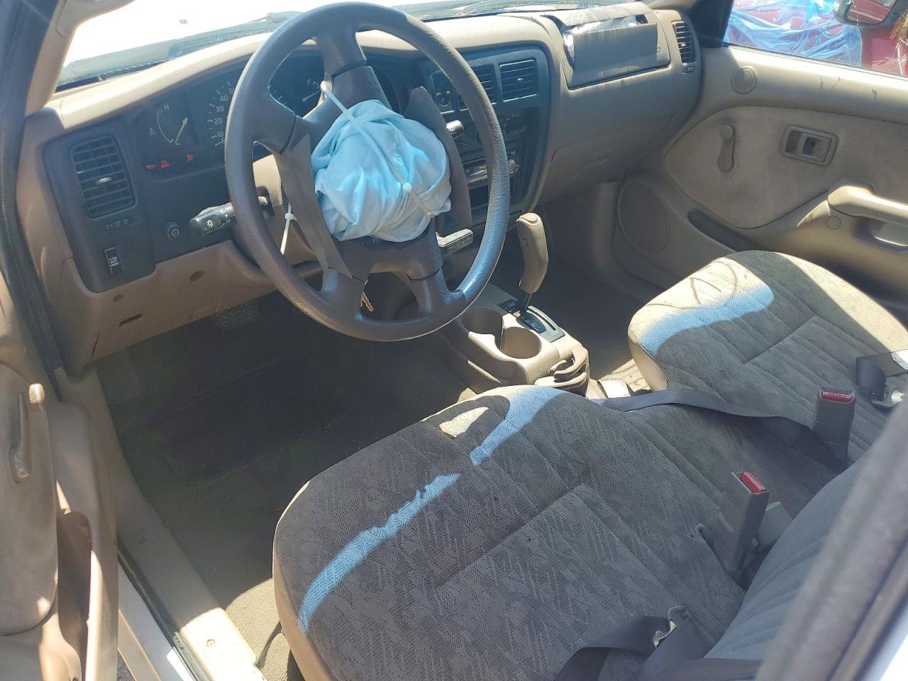 2004 TOYOTA TACOMA PRERUNNER photo 15