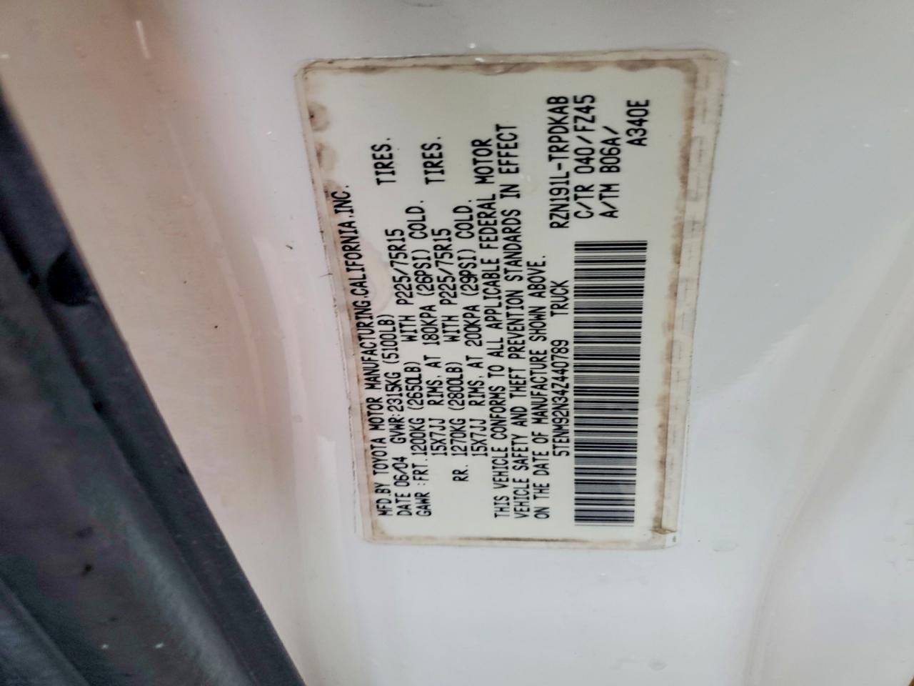 2004 TOYOTA TACOMA PRERUNNER photo 23