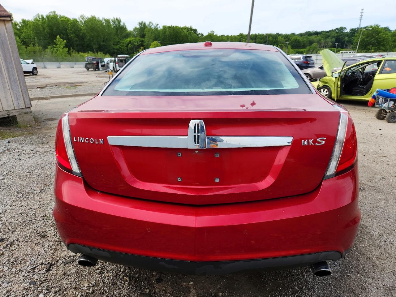 2010 LINCOLN MKS photo 6
