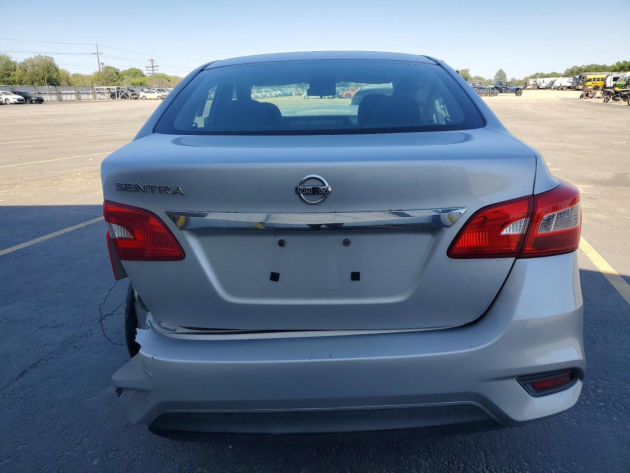 2016 NISSAN SENTRA S photo 11