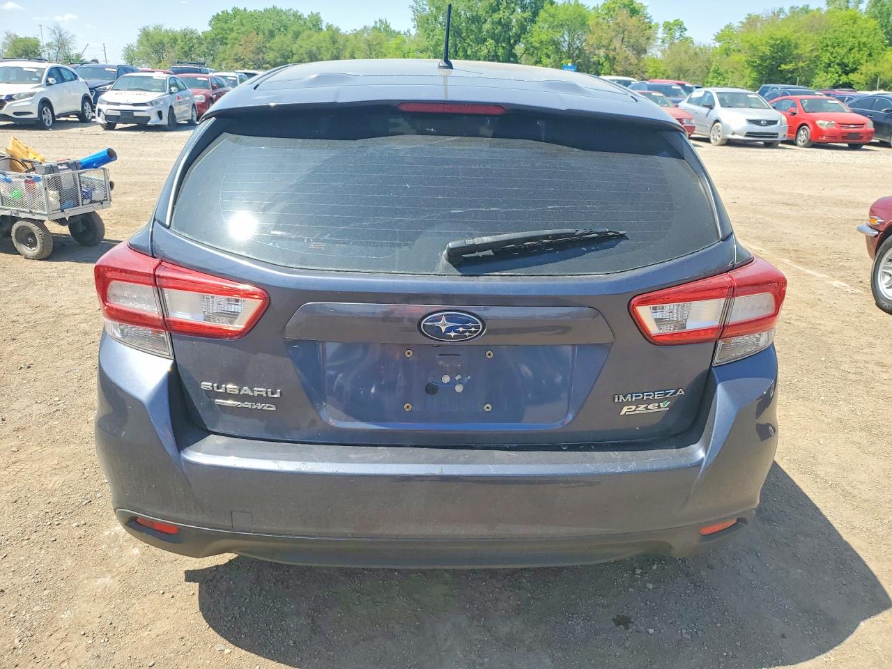 2017 SUBARU IMPREZA photo 11