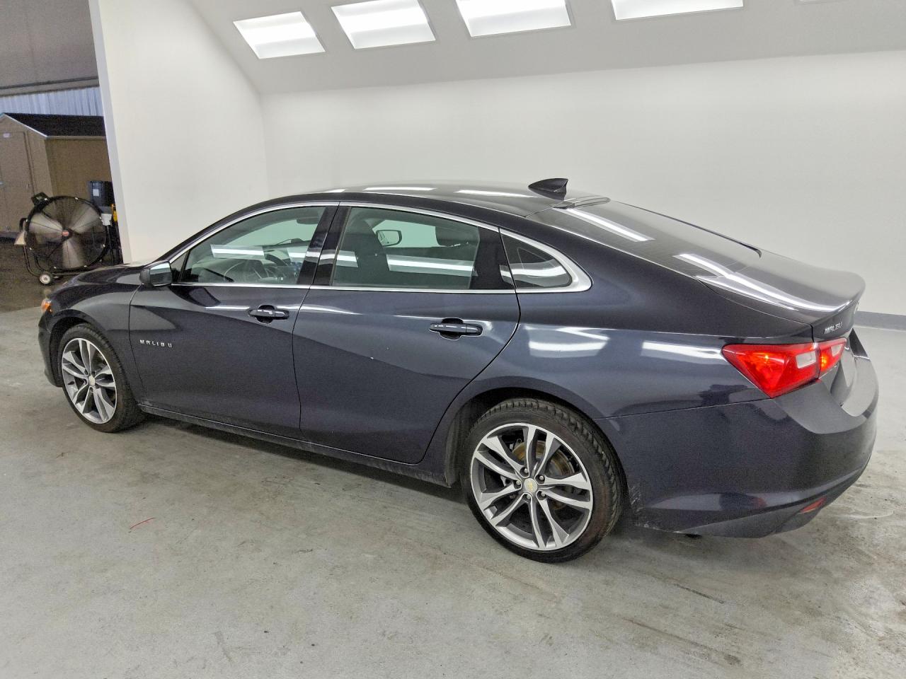2023 CHEVROLET MALIBU LT photo 2