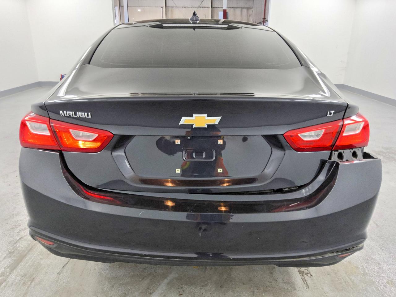 2023 CHEVROLET MALIBU LT photo 6