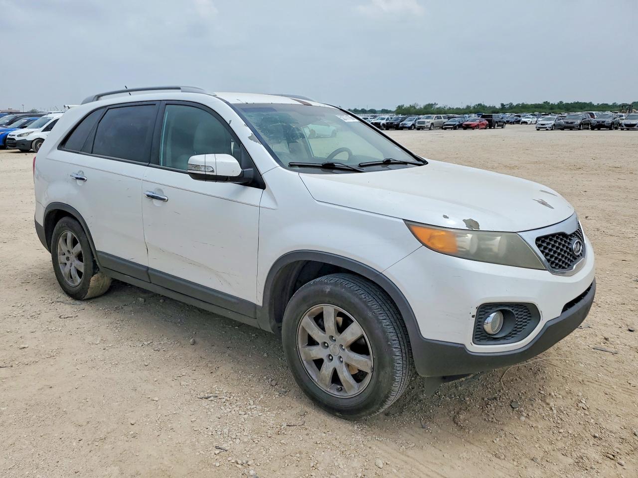2011 KIA SORENTO LX photo 7