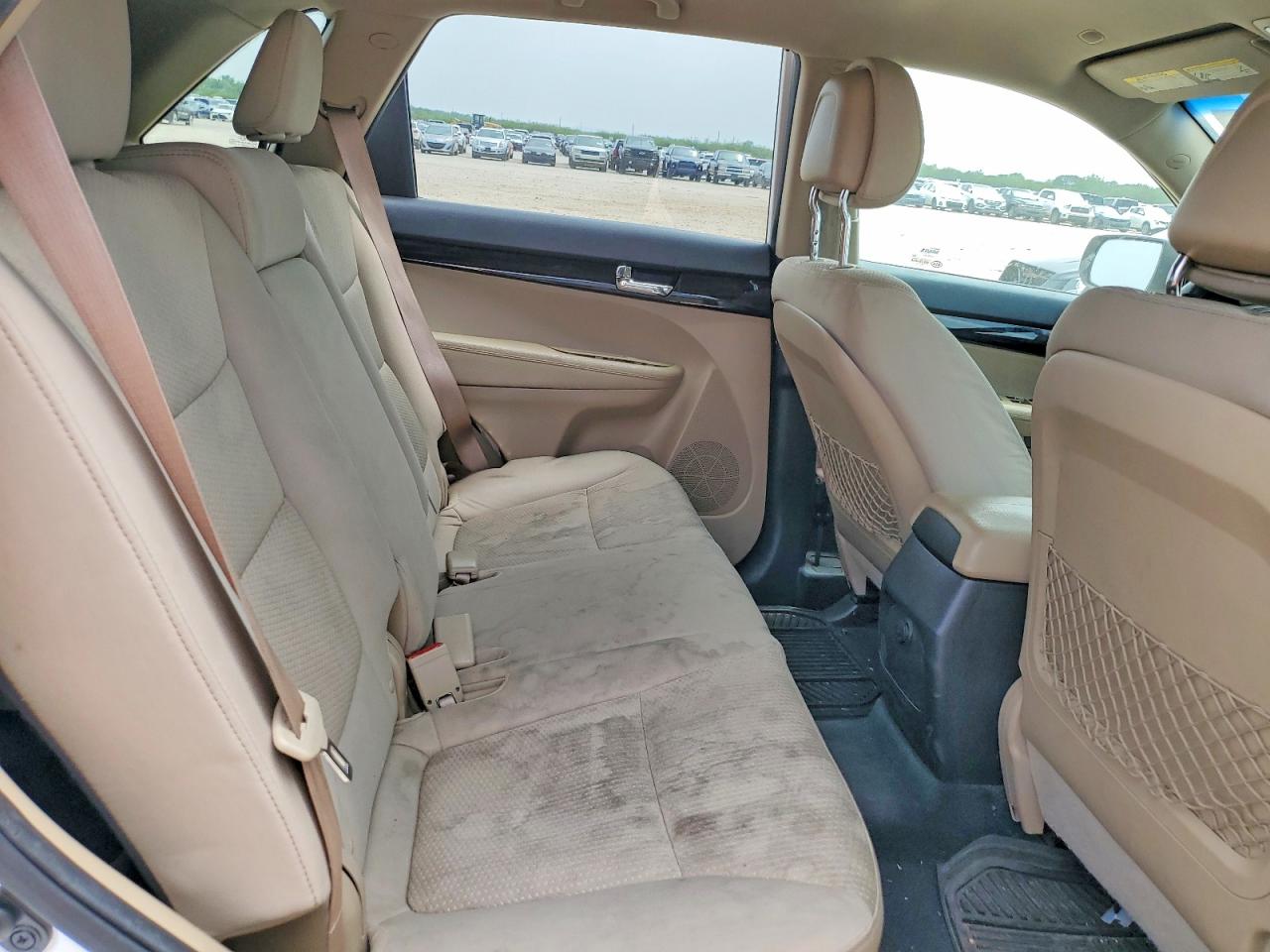 2011 KIA SORENTO LX photo 21