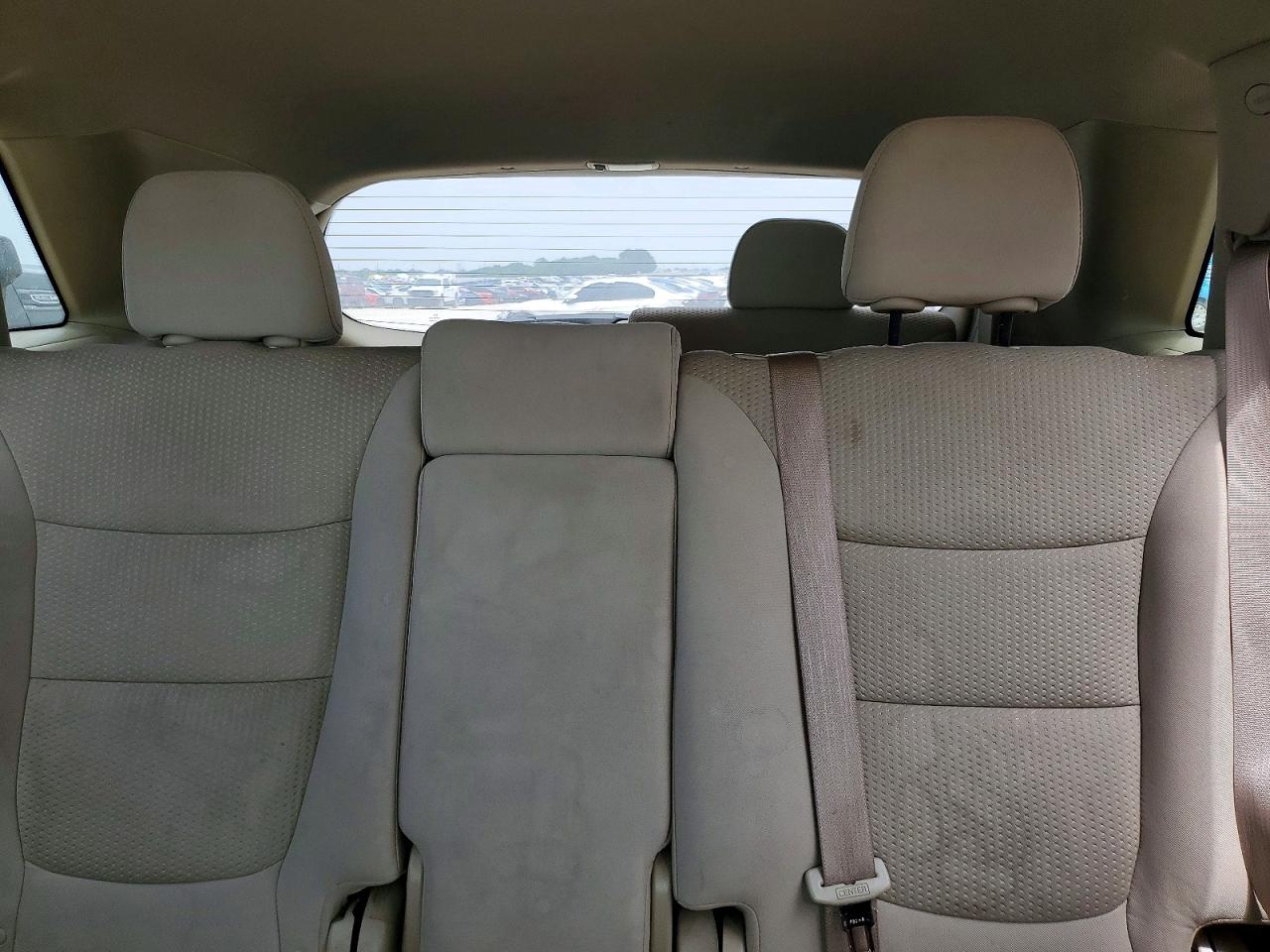 2011 KIA SORENTO LX photo 19