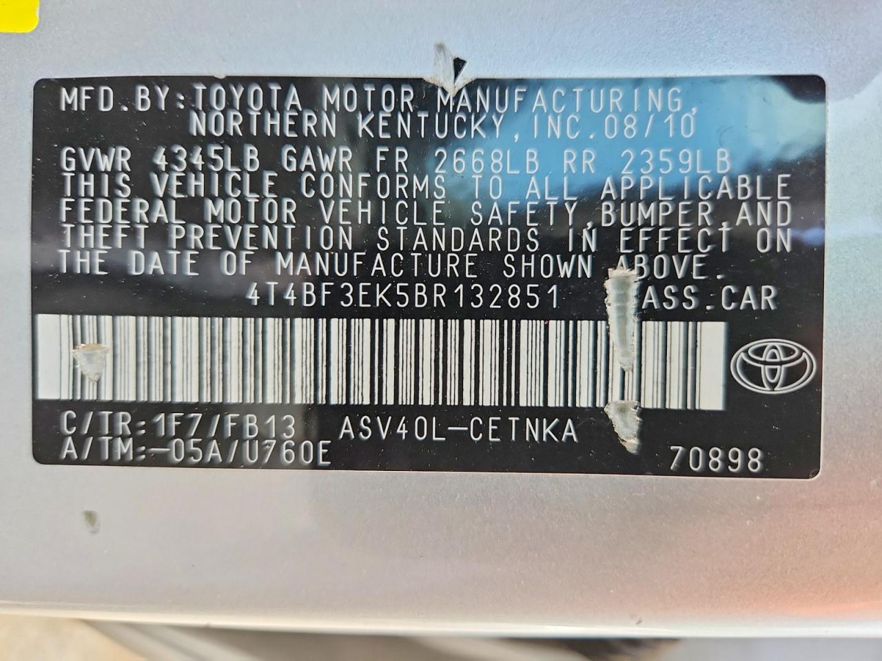2011 TOYOTA CAMRY LE photo 34