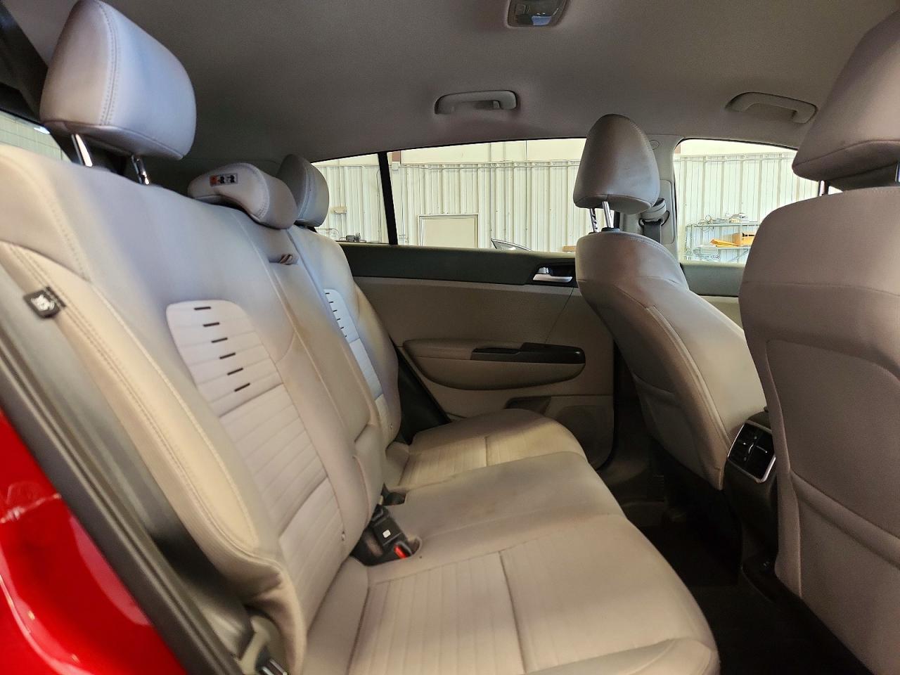 2017 KIA SPORTAGE LX photo 11