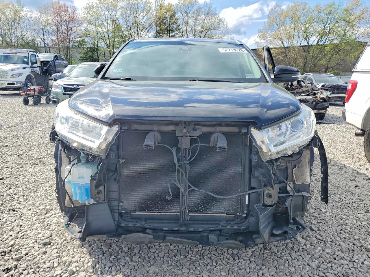 2017 TOYOTA HIGHLANDER XLE photo 13