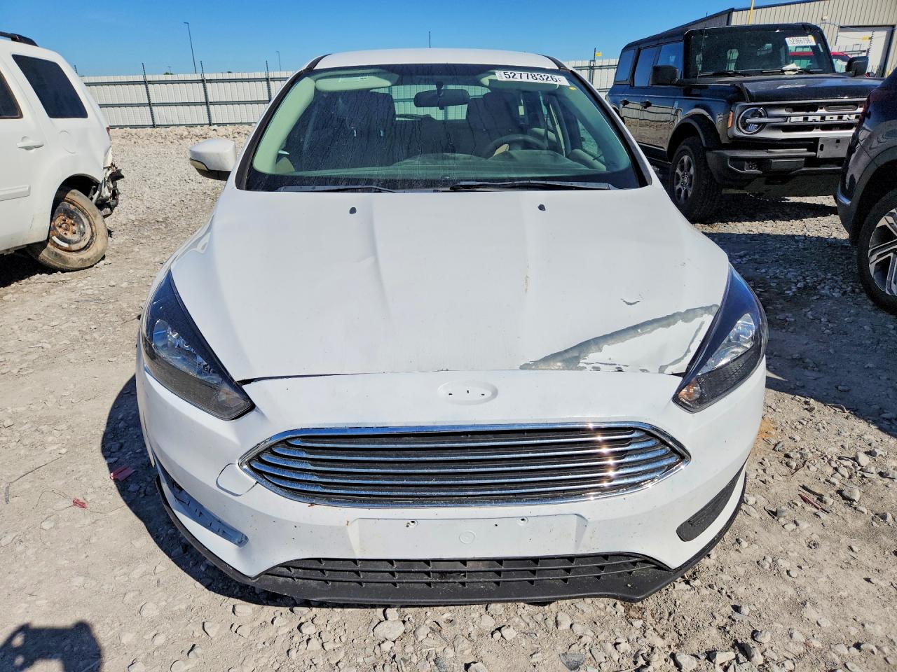 2017 FORD FOCUS SE photo 5