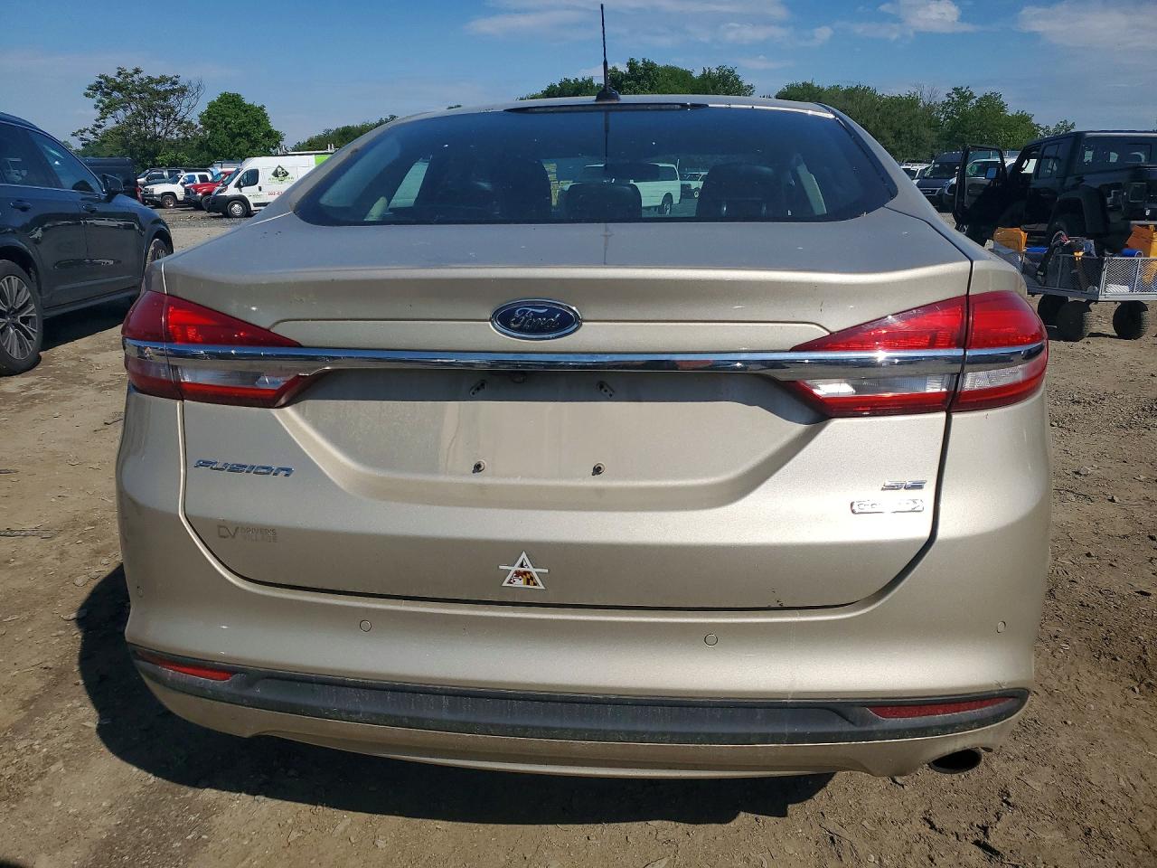 2017 FORD FUSION photo 6