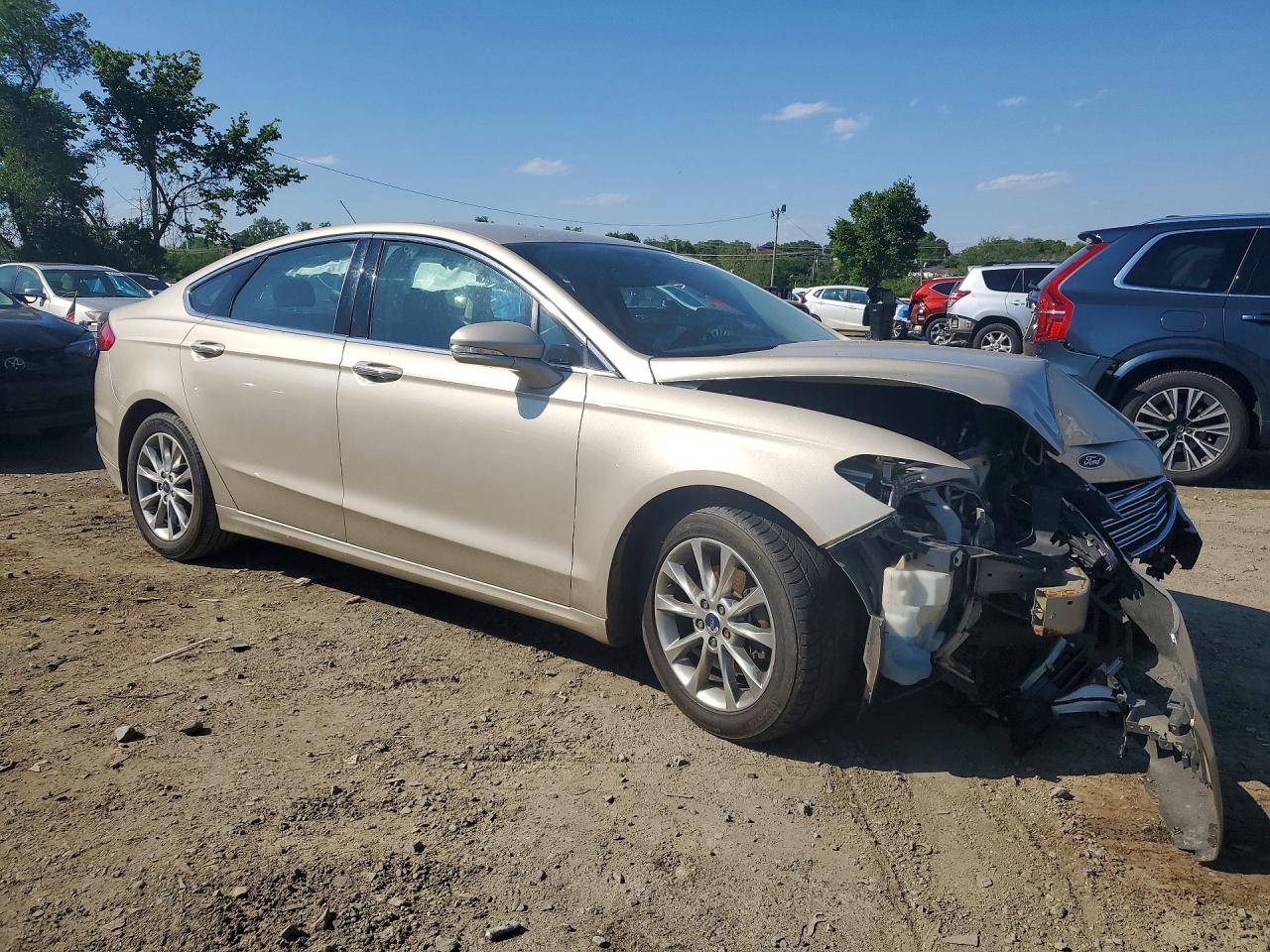 2017 FORD FUSION photo 4