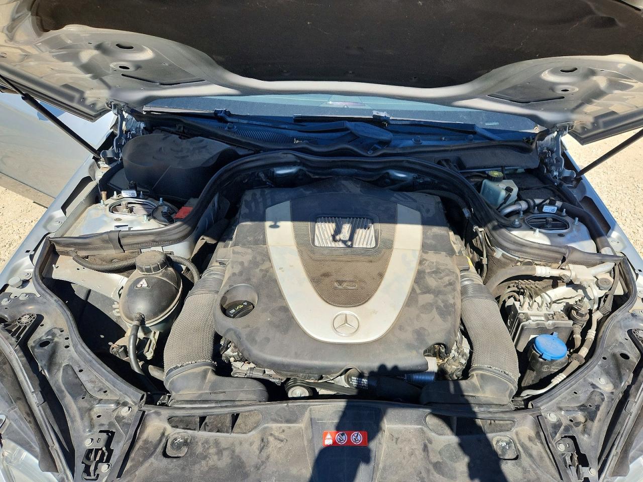 2011 MERCEDES-BENZ E 550 4MATIC photo 31