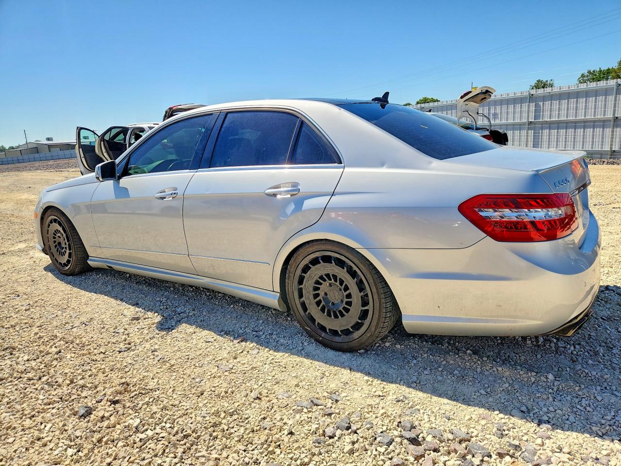 2011 MERCEDES-BENZ E 550 4MATIC photo 4
