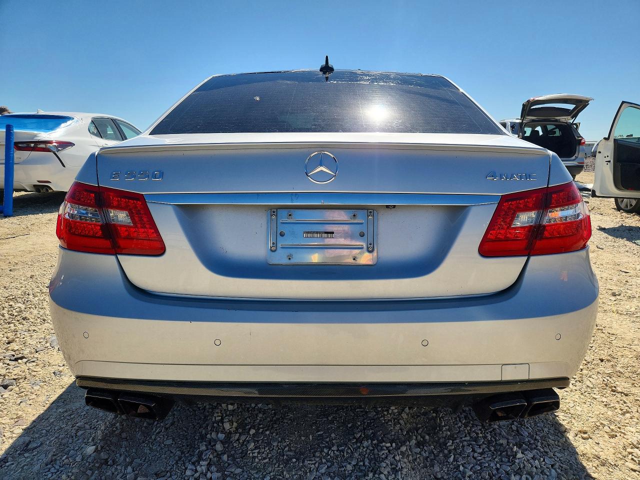 2011 MERCEDES-BENZ E 550 4MATIC photo 16