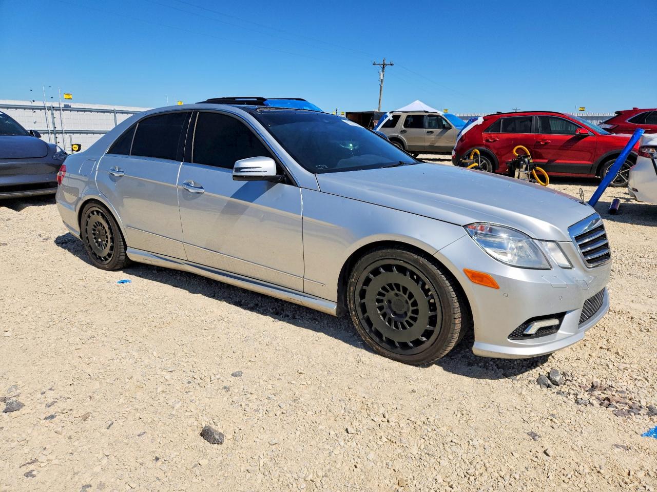 2011 MERCEDES-BENZ E 550 4MATIC photo 10