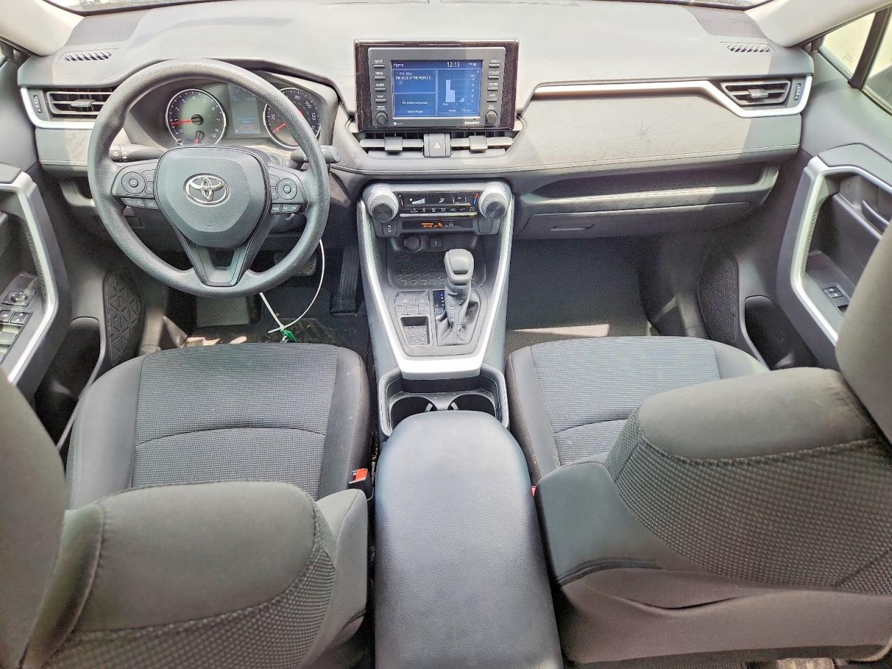 2021 TOYOTA RAV4 LE photo 15