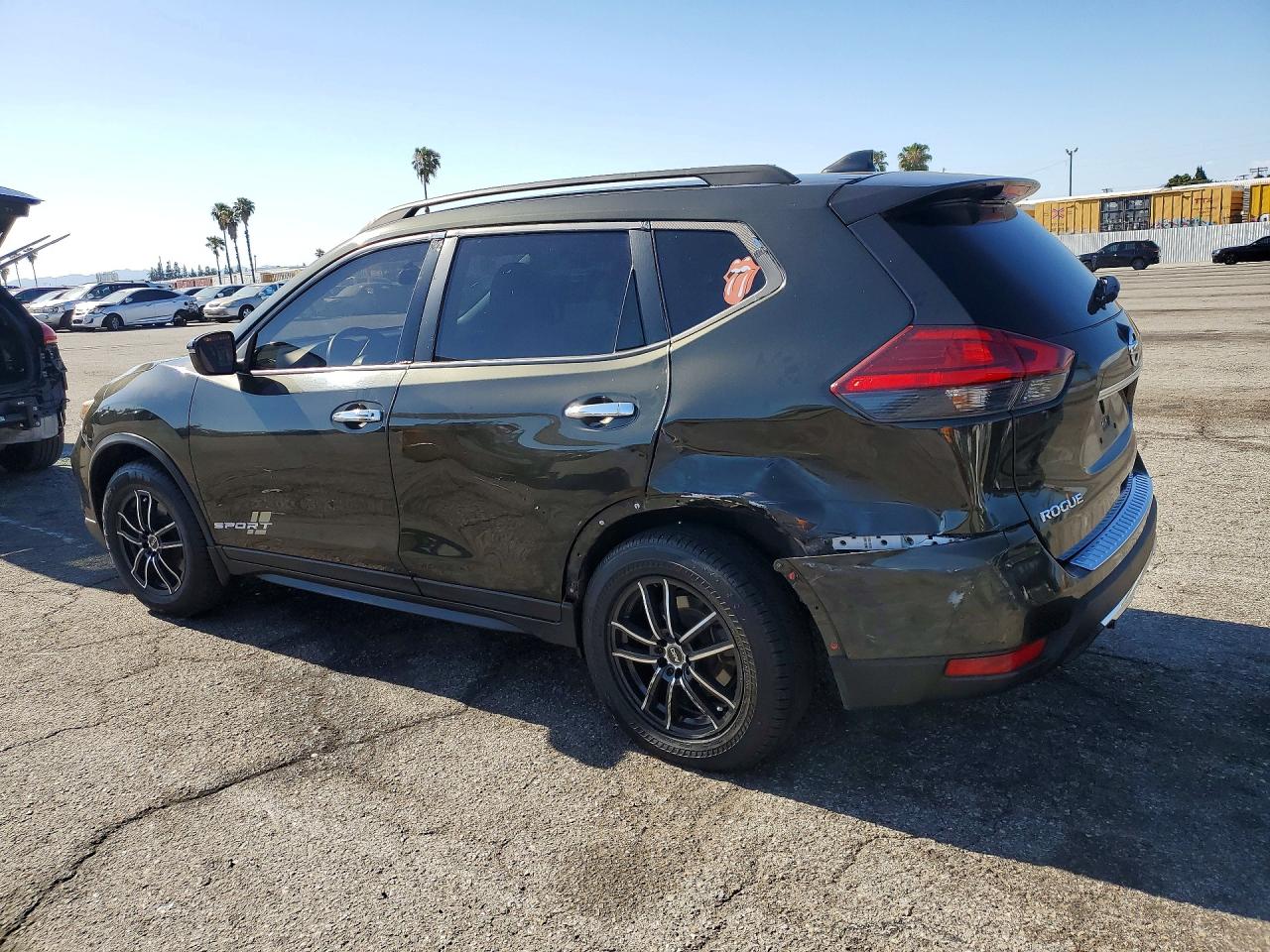 2017 NISSAN ROGUE SV photo 4