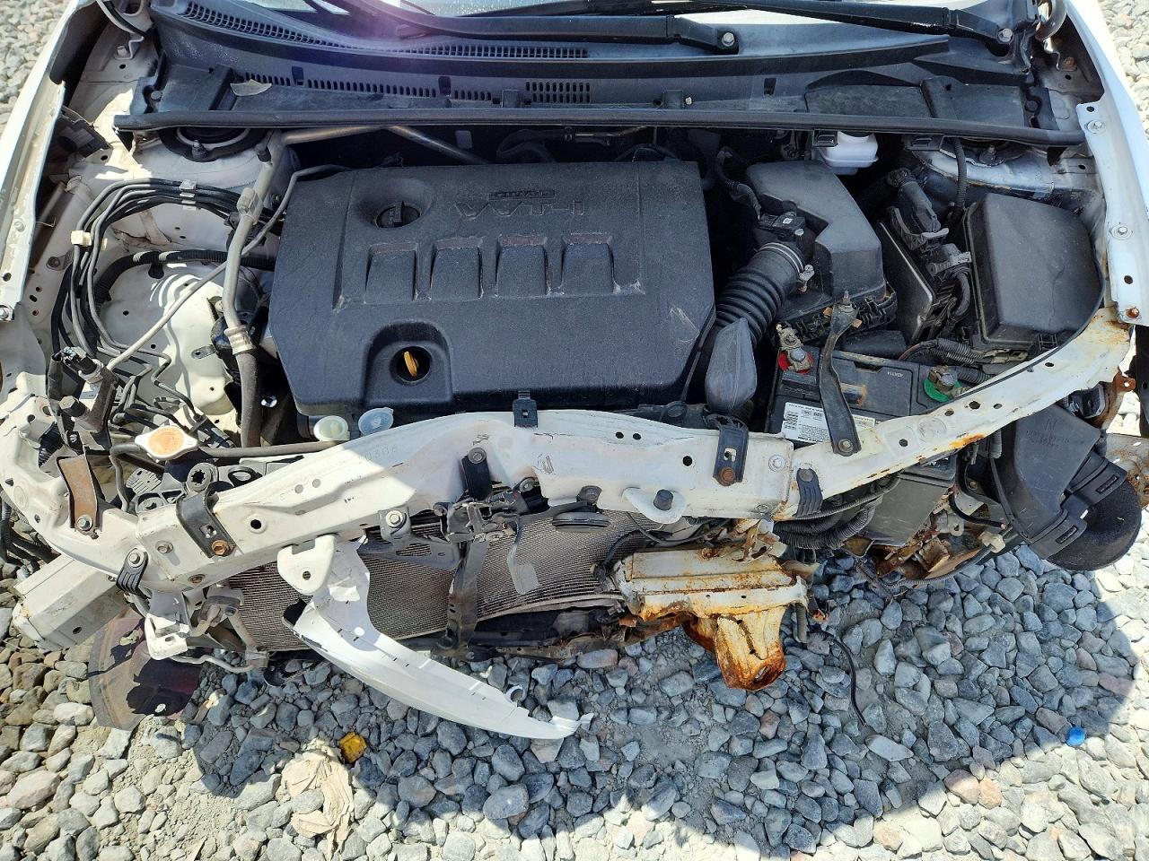 2015 TOYOTA COROLLA LE photo 21