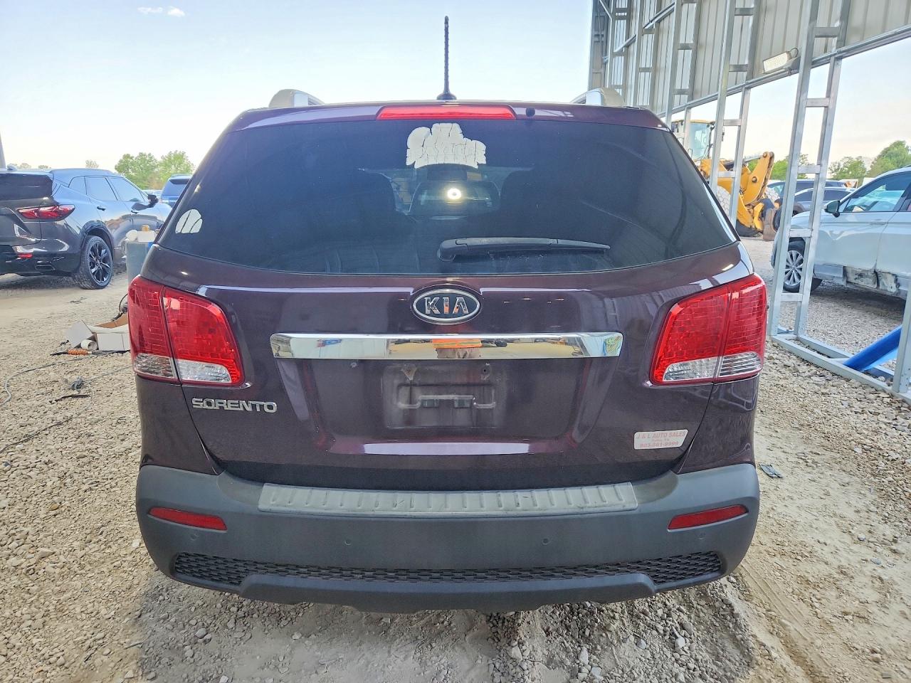 2012 KIA SORENTO LX photo 11
