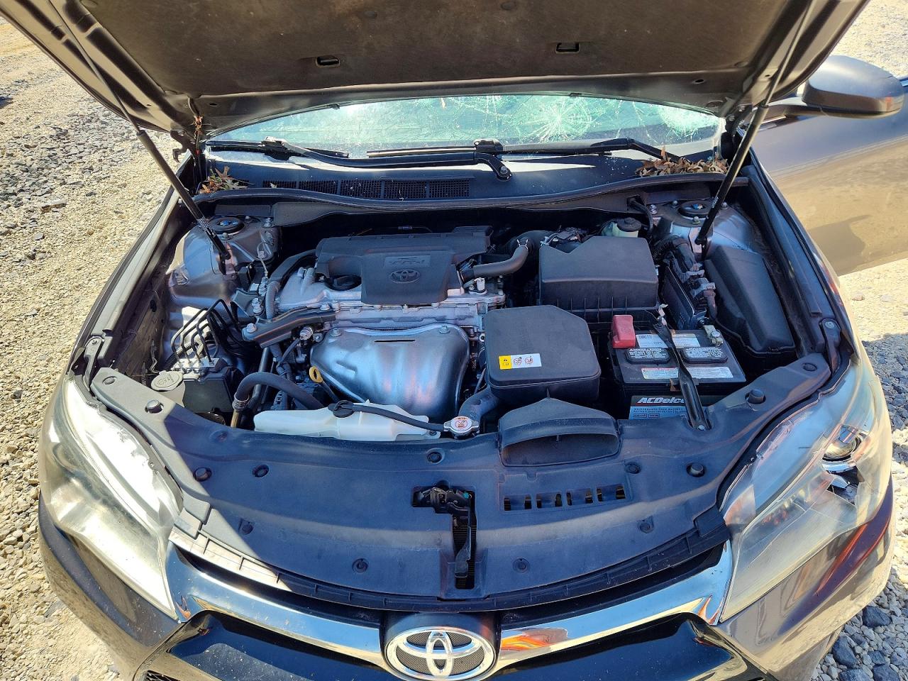 2017 TOYOTA CAMRY SE photo 31