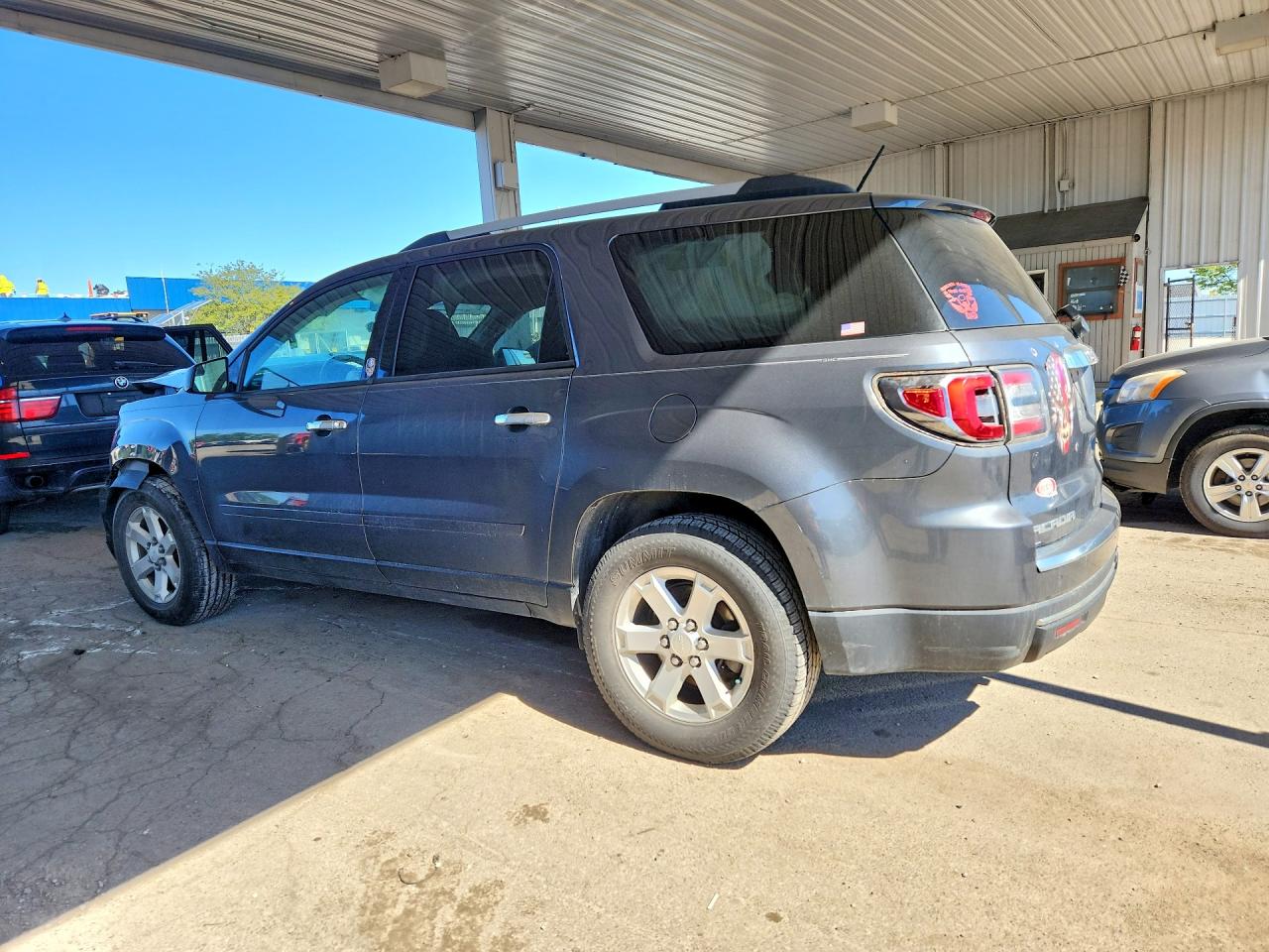 2014 GMC ACADIA SLE photo 3
