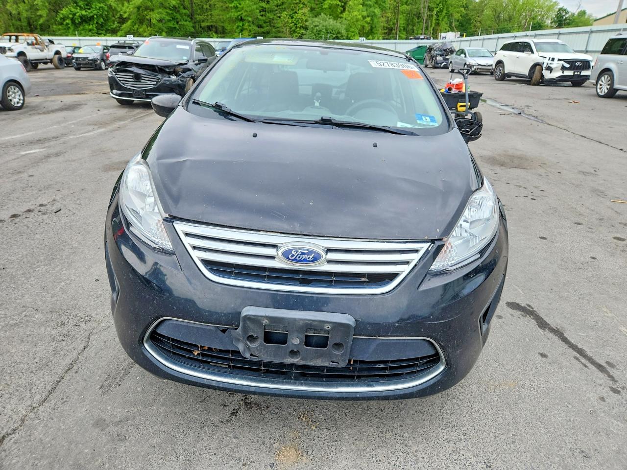 2012 FORD FIESTA SE photo 9