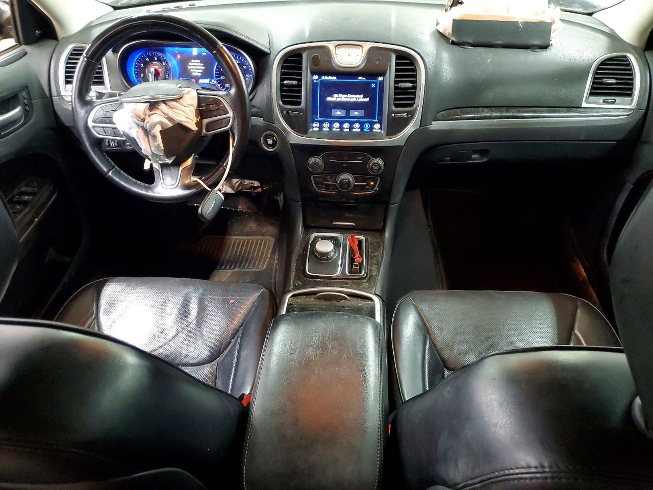 2018 CHRYSLER 300 LIMITED photo 15