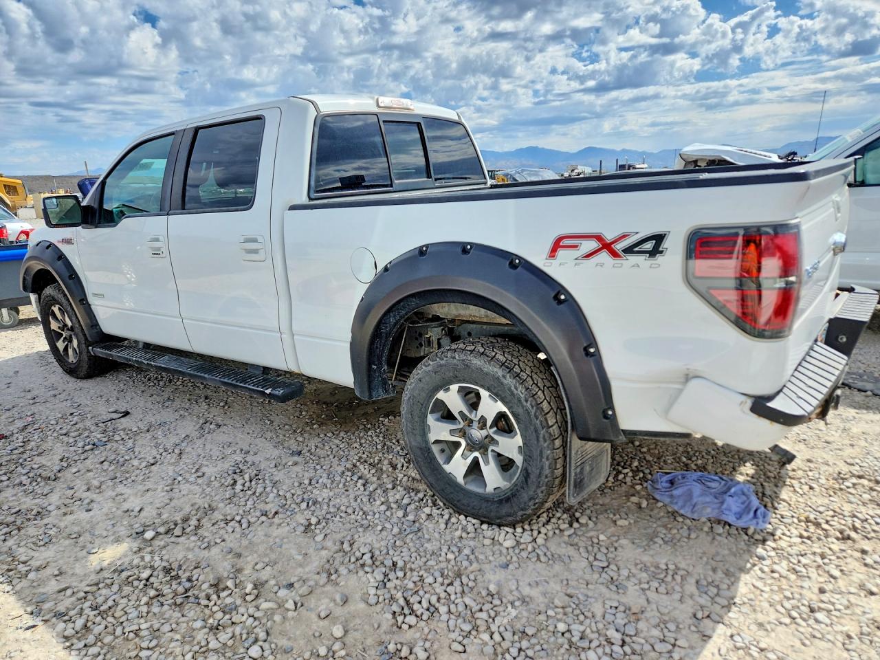2013 FORD F150 SUPERCREW photo 4