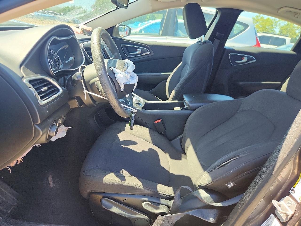 2015 CHRYSLER 200 LIMITED photo 13