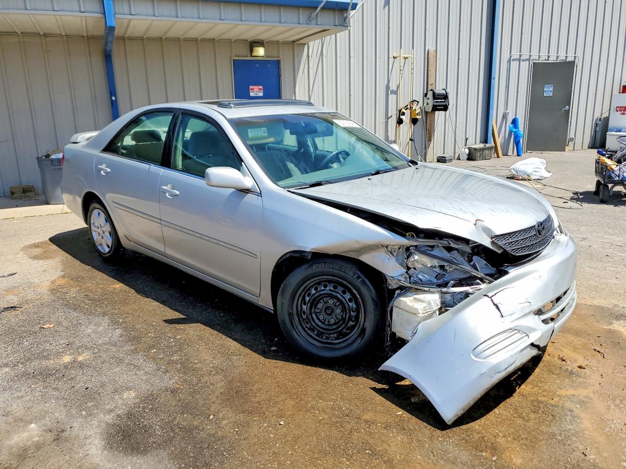 2003 TOYOTA CAMRY LE photo 10