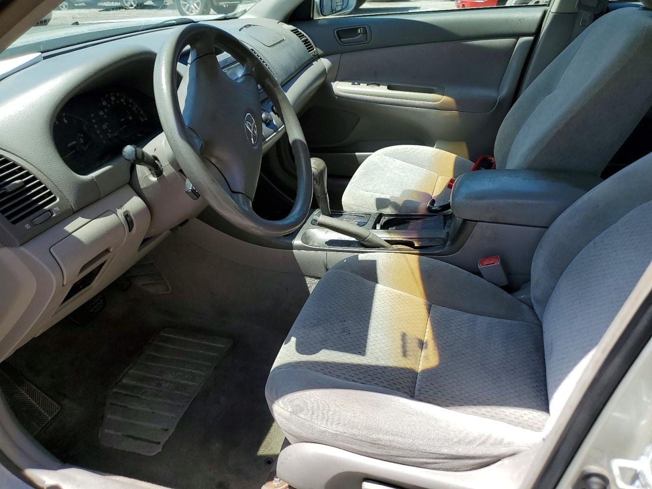 2003 TOYOTA CAMRY LE photo 19