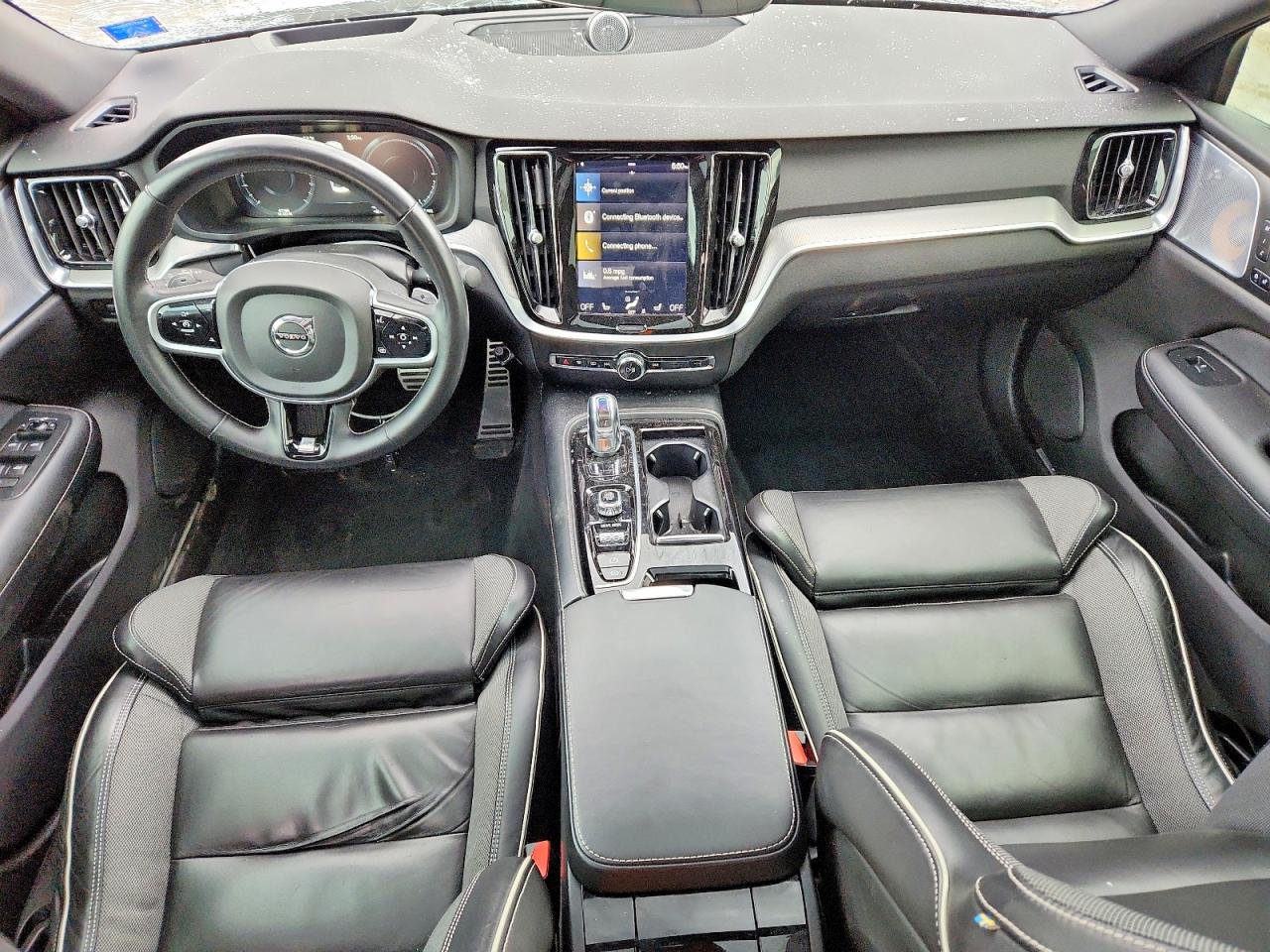 2019 VOLVO S60 T8 R-DESIGN photo 15