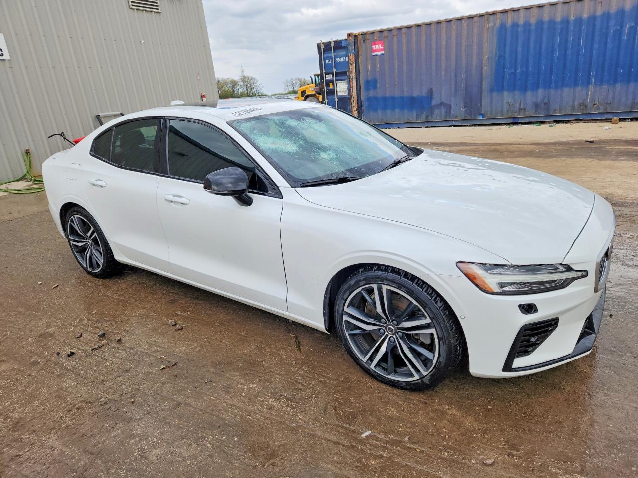 2019 VOLVO S60 T8 R-DESIGN photo 7