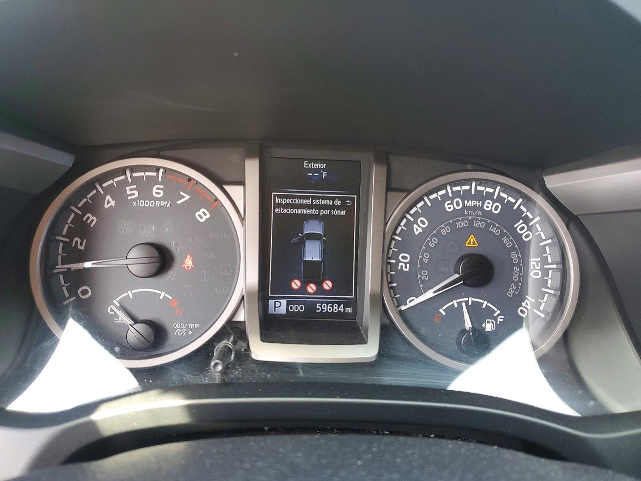 2017 TOYOTA TACOMA SR5 V6 photo 17