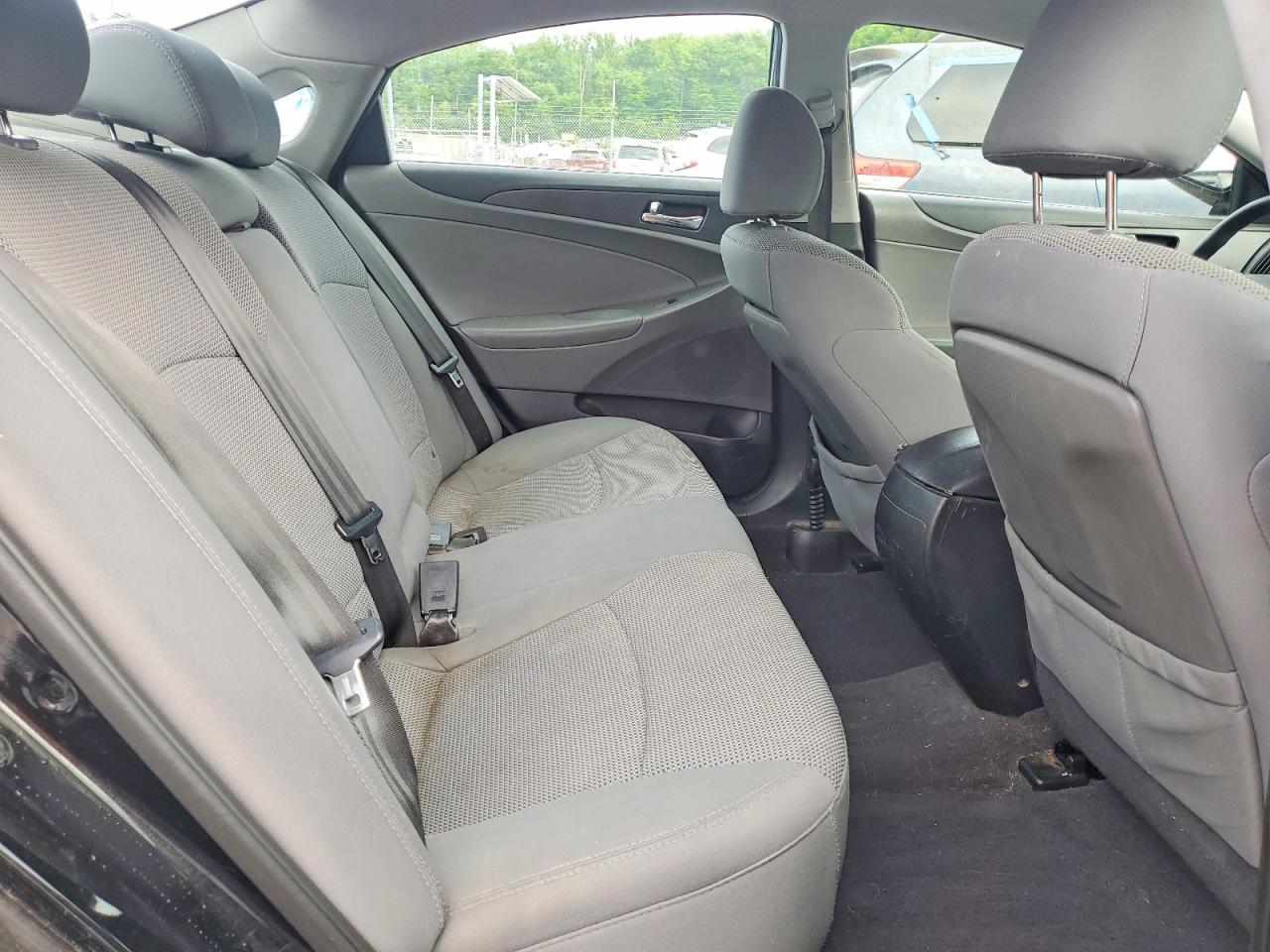 2014 HYUNDAI SONATA GLS photo 19