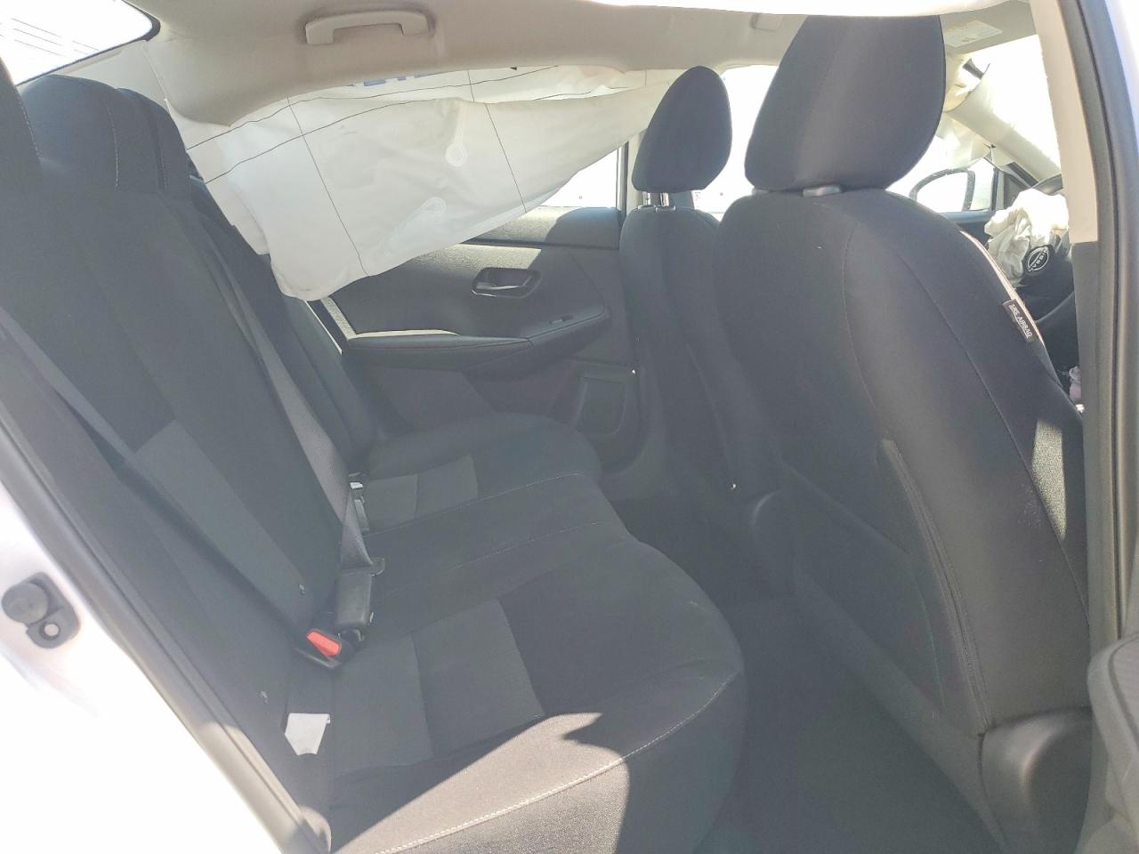 2025 NISSAN SENTRA photo 10