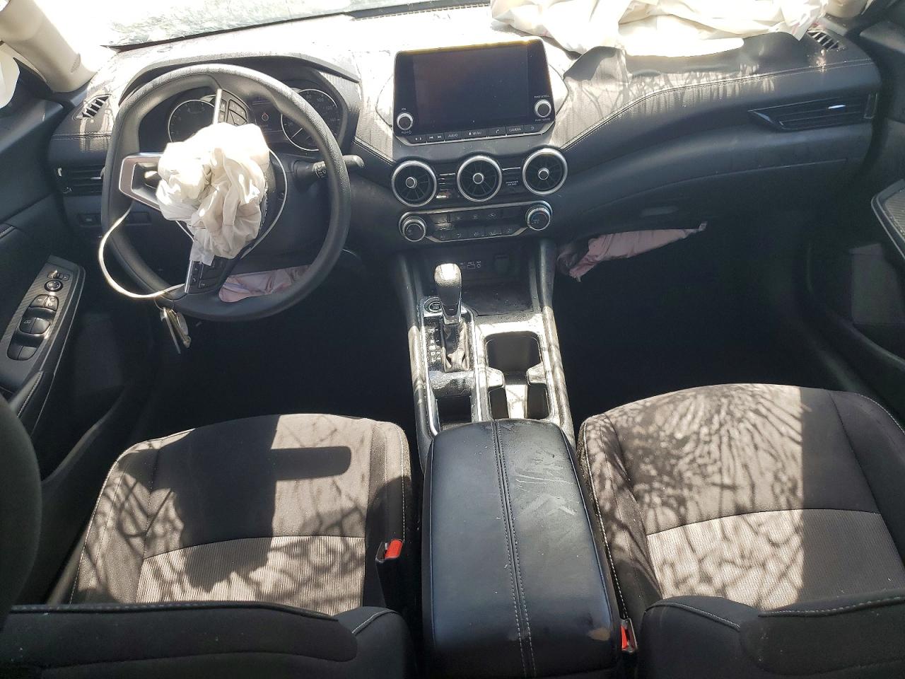 2025 NISSAN SENTRA photo 8