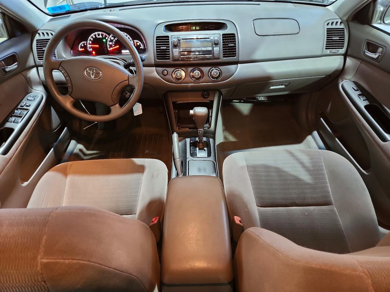 2005 TOYOTA CAMRY LE photo 22