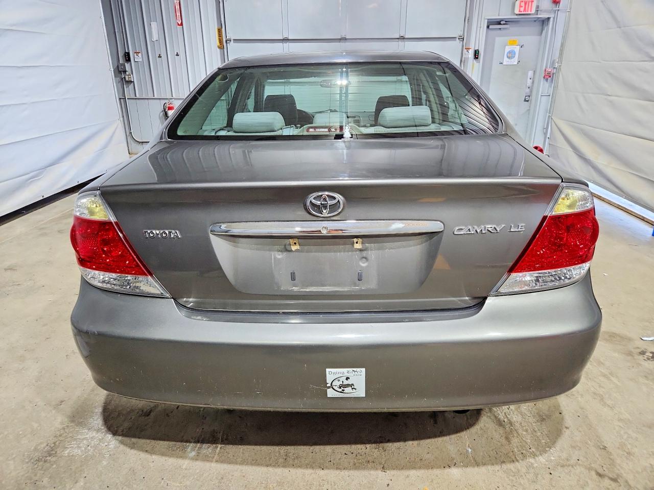 2005 TOYOTA CAMRY LE photo 16