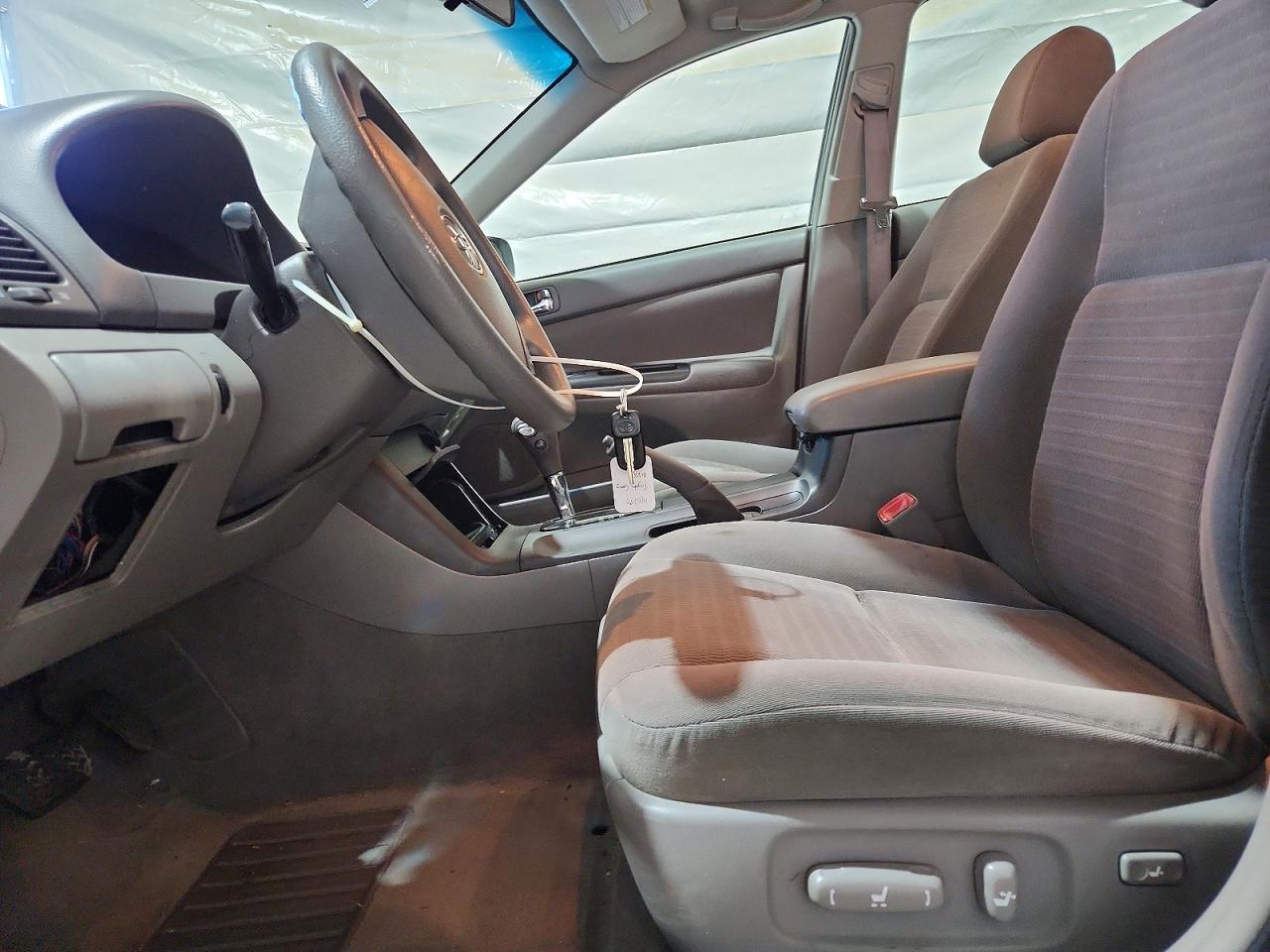 2005 TOYOTA CAMRY LE photo 19