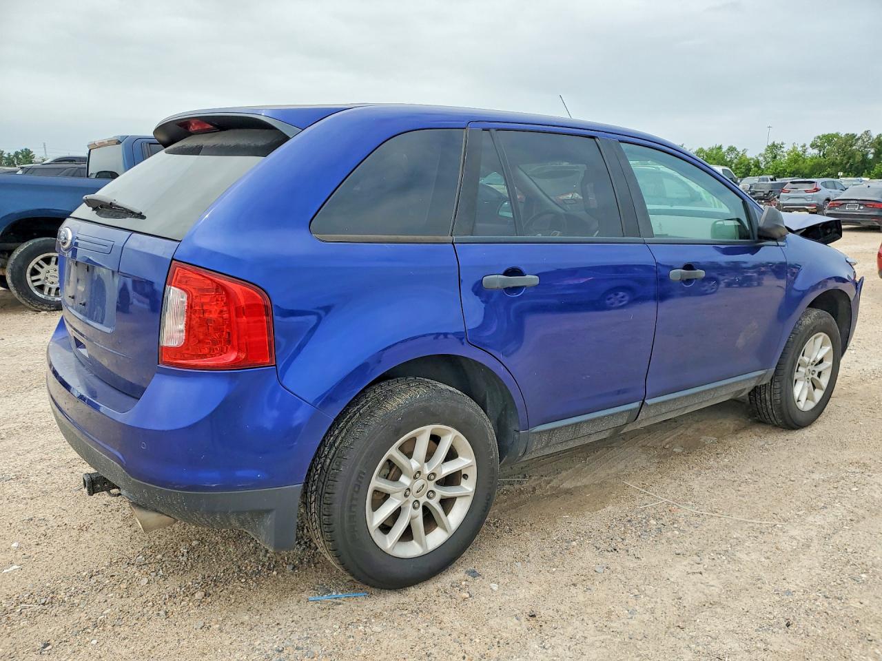 2013 FORD EDGE SE photo 5