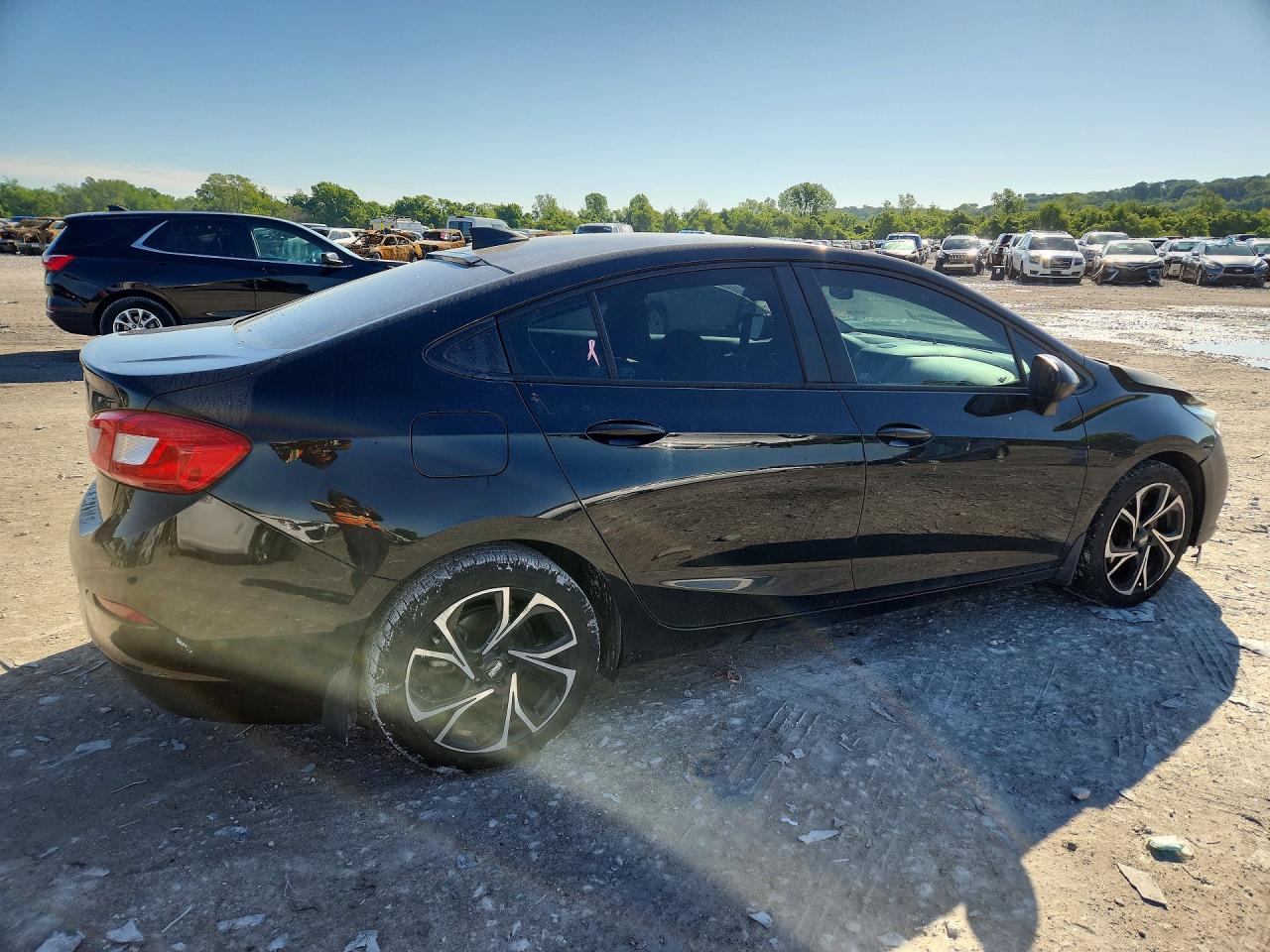 2017 CHEVROLET CRUZE LS photo 5