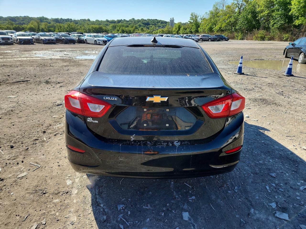 2017 CHEVROLET CRUZE LS photo 11