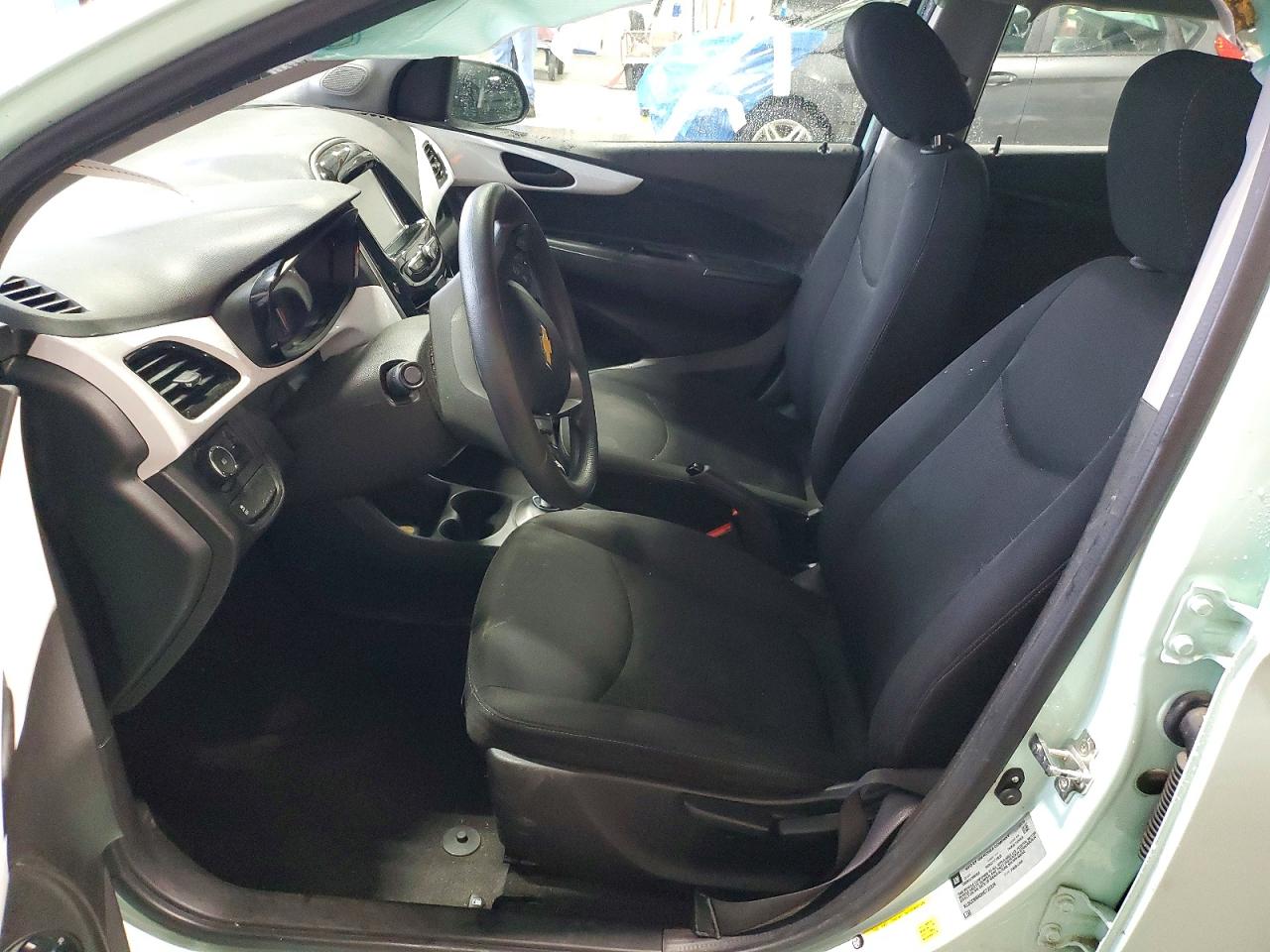 2017 CHEVROLET SPARK 1LT photo 13
