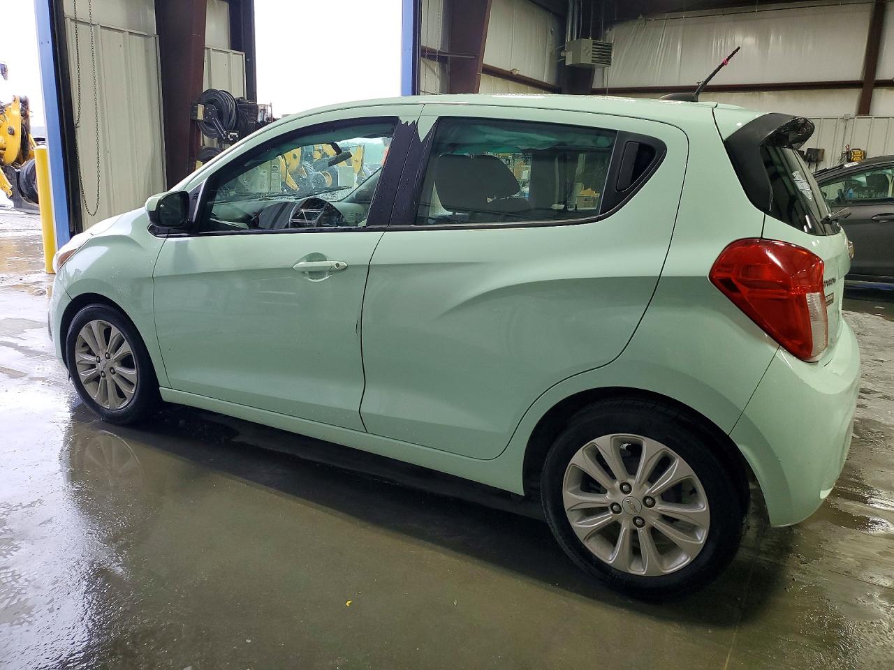 2017 CHEVROLET SPARK 1LT photo 3
