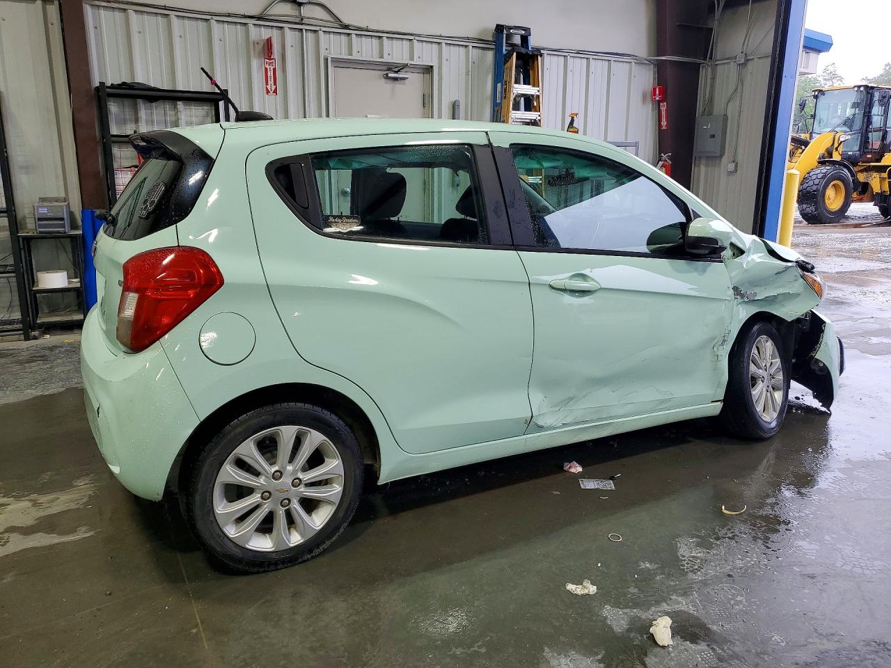 2017 CHEVROLET SPARK 1LT photo 5