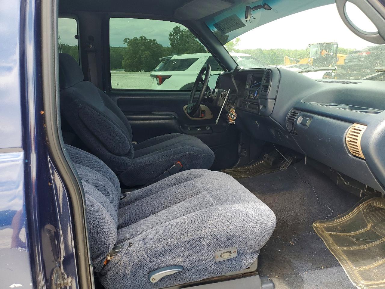 1996 GMC SIERRA photo 10